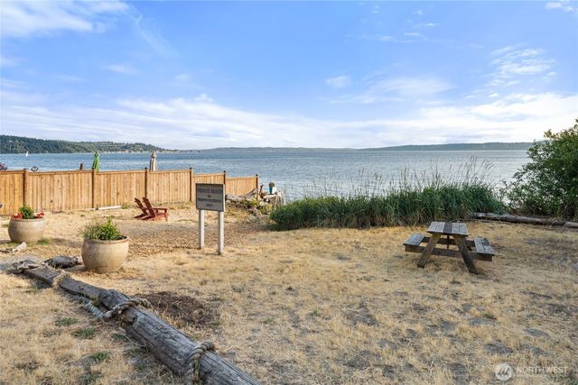 10825 Marine View Drive SW, Seattle, WA 98146