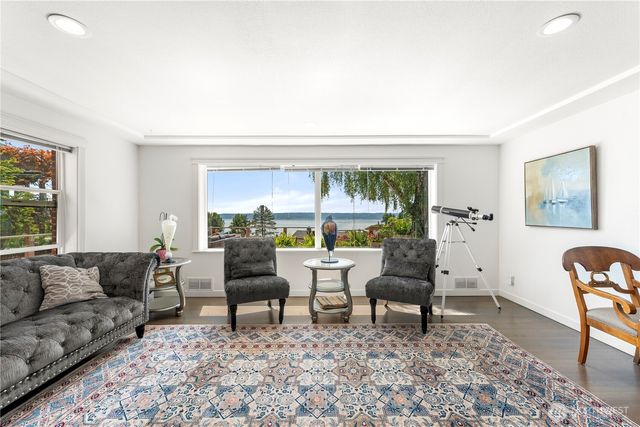 10825 Marine View Drive SW, Seattle, WA 98146