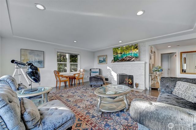 10825 Marine View Drive SW, Seattle, WA 98146