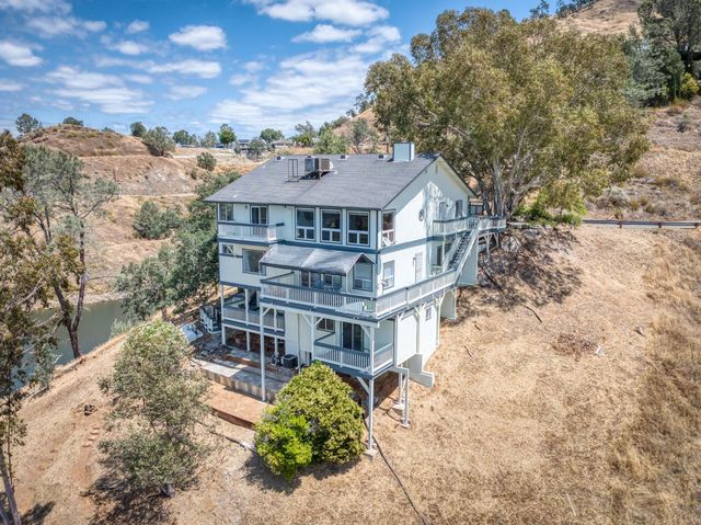 28037 Sky Harbour Road, Friant, CA 93626