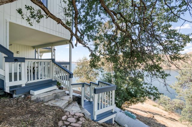 28037 Sky Harbour Road, Friant, CA 93626
