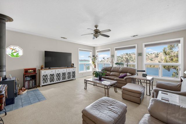 28037 Sky Harbour Road, Friant, CA 93626