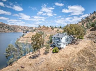 28037 Sky Harbour Road, Friant, CA 93626