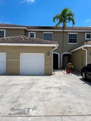 12140 SW 4th St 12140, Pembroke Pines, FL 33025