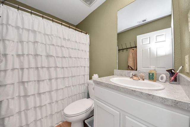 8611 River Crest Drive, Baytown, TX 77521