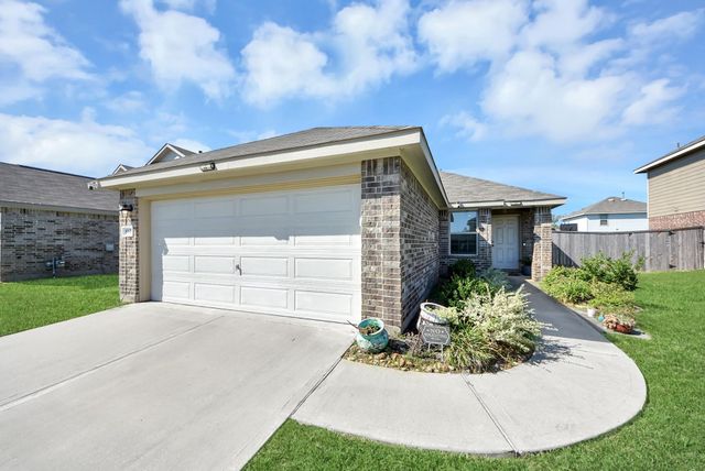 8611 River Crest Drive, Baytown, TX 77521