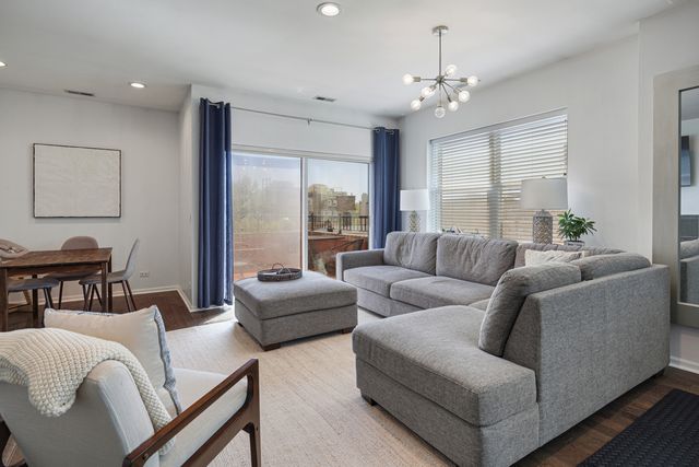 1601 N Paulina Street 4B, Chicago, IL 60622