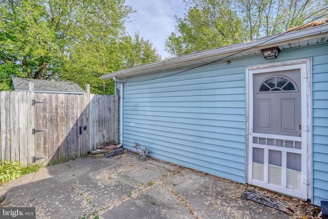 121 FLINTLOCK RD, Newark, DE 19713
