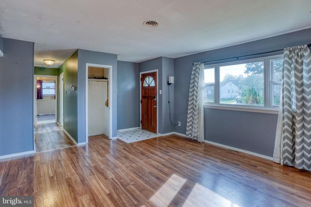 121 FLINTLOCK RD, Newark, DE 19713