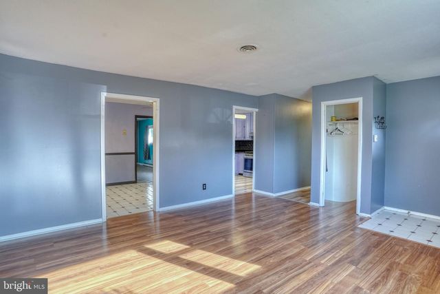 121 FLINTLOCK RD, Newark, DE 19713