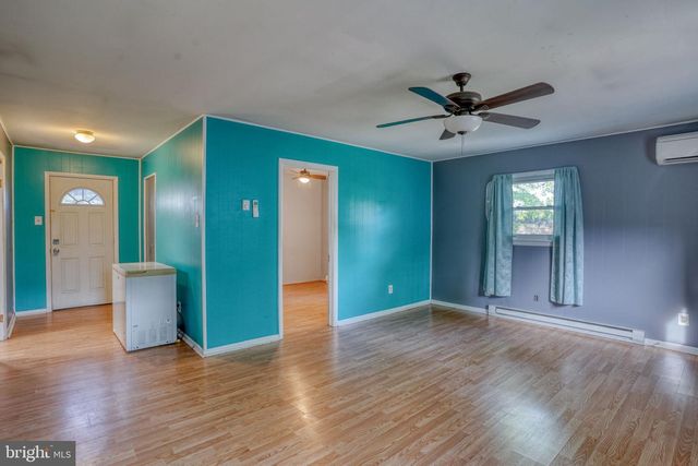 121 FLINTLOCK RD, Newark, DE 19713