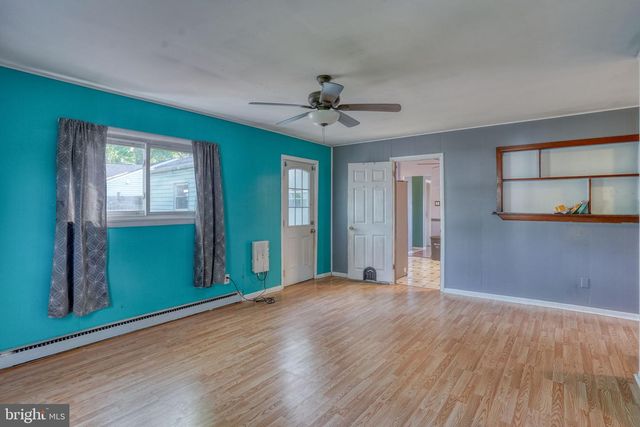 121 FLINTLOCK RD, Newark, DE 19713