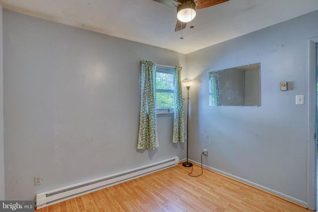 121 FLINTLOCK RD, Newark, DE 19713