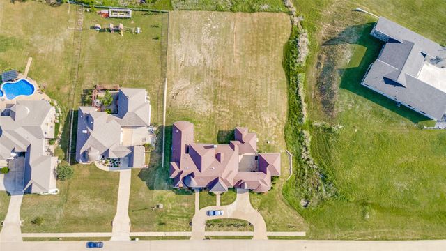 3236 Koscher Drive, Grand Prairie, TX 75104