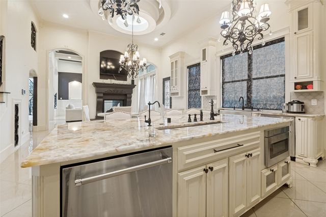 3236 Koscher Drive, Grand Prairie, TX 75104