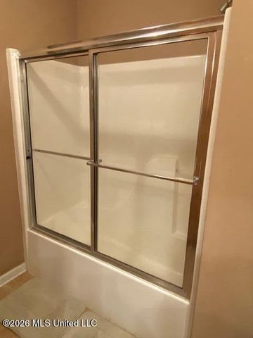 1268 S Lake Drive, Hernando, MS 38632