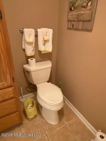 1268 S Lake Drive, Hernando, MS 38632