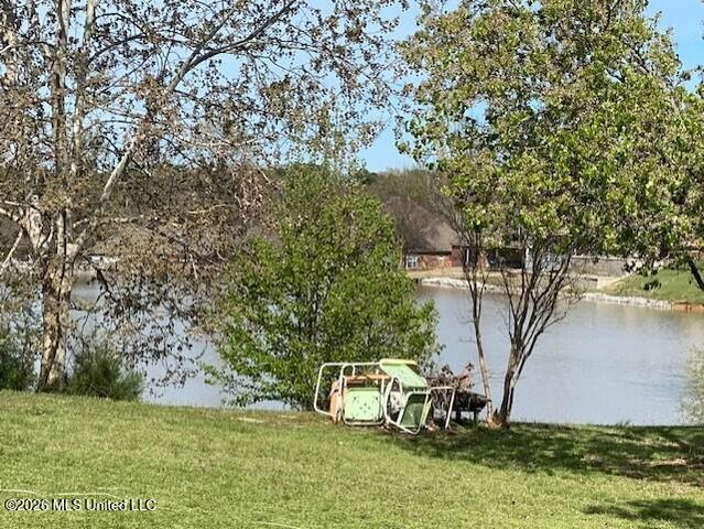 1268 S Lake Drive, Hernando, MS 38632