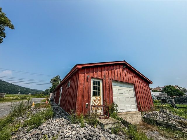 6708 State Route 20, Madison, NY 13310