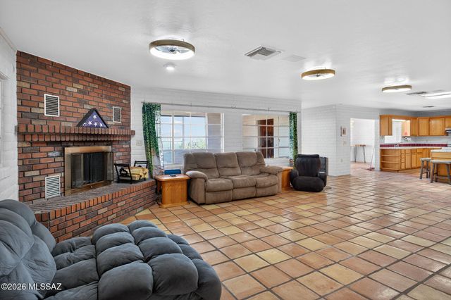 6845 W Pinto Road, Sahuarita, AZ 85629