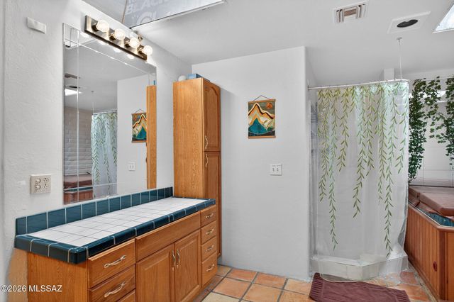 6845 W Pinto Road, Sahuarita, AZ 85629