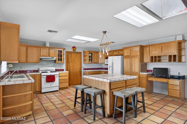 6845 W Pinto Road, Sahuarita, AZ 85629