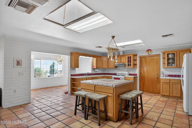 6845 W Pinto Road, Sahuarita, AZ 85629