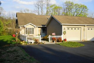 8531 Pineflat LN, Roanoke, VA 24019