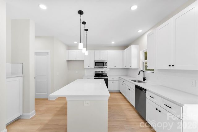 2100 Congress Court, Kannapolis, NC 28083