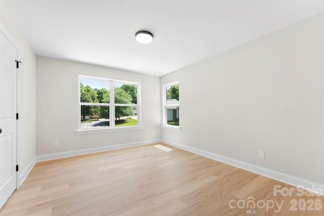 2100 Congress Court, Kannapolis, NC 28083