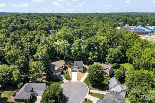 2100 Congress Court, Kannapolis, NC 28083