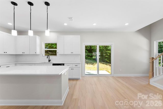 2100 Congress Court, Kannapolis, NC 28083
