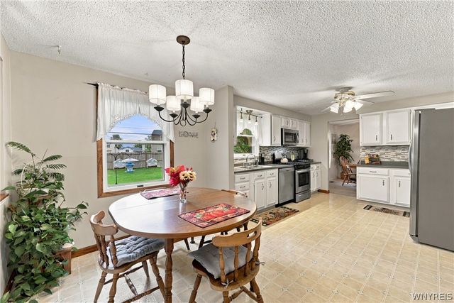 14 Coleen Court, West Seneca, NY 14224