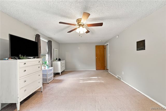 14 Coleen Court, West Seneca, NY 14224