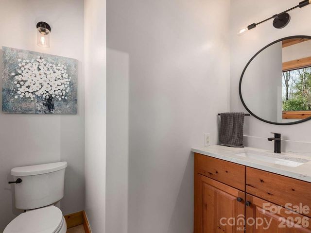 770 Dream Weaver Drive, Penrose, NC 28766