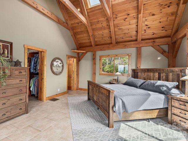 770 Dream Weaver Drive, Penrose, NC 28766