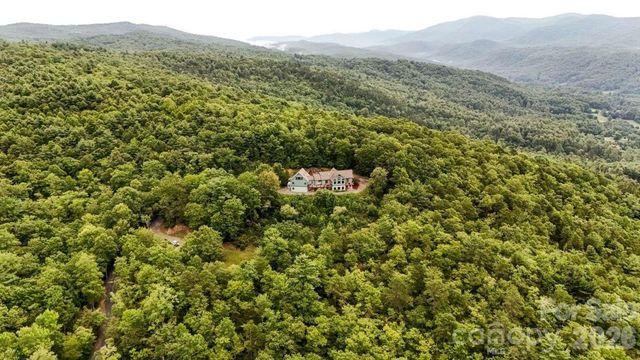 770 Dream Weaver Drive, Penrose, NC 28766