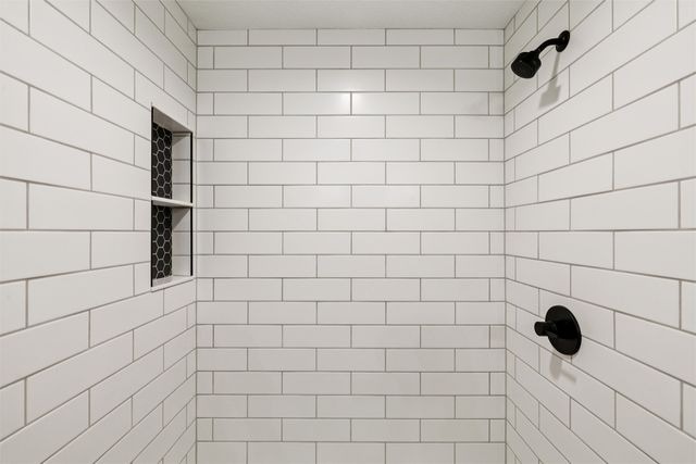 4648 177th Street, Urbandale, IA 50323