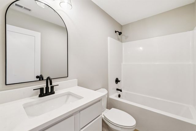 4648 177th Street, Urbandale, IA 50323