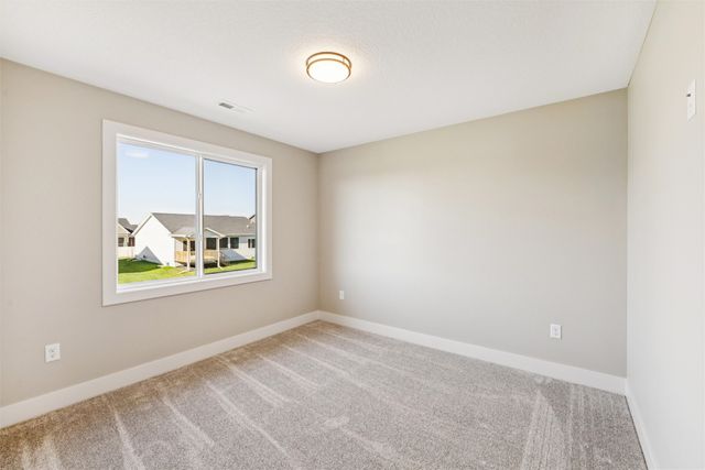 4648 177th Street, Urbandale, IA 50323