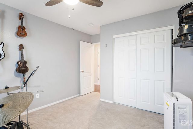 12206 Mezzadro Avenue, Bakersfield, CA 93312
