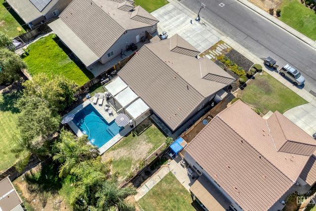 12206 Mezzadro Avenue, Bakersfield, CA 93312