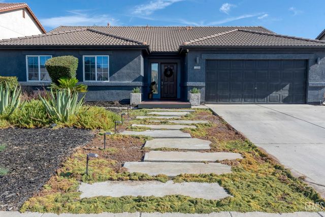 12206 Mezzadro Avenue, Bakersfield, CA 93312