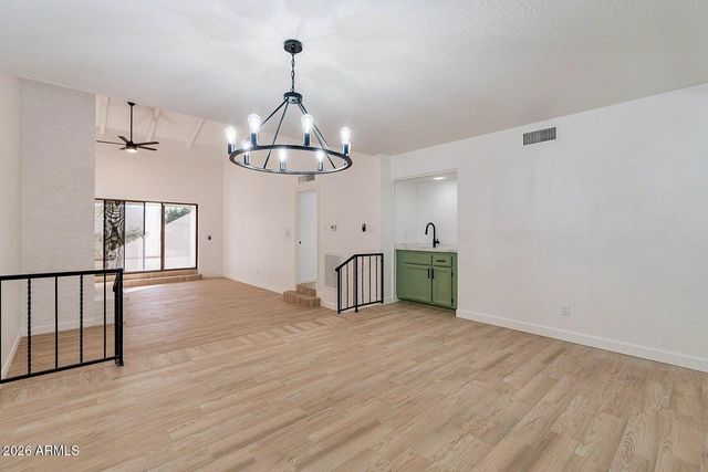 6525 N MARYLAND Circle, Phoenix, AZ 85013