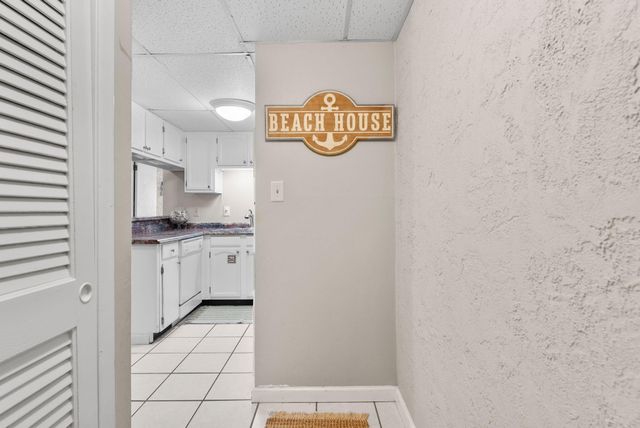 8727 Thomas Drive UNIT C40, Panama City Beach, FL 32408