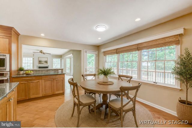 4 GUILFORD CT, Princeton Junction, NJ 08550