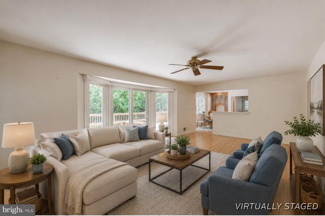 4 GUILFORD CT, Princeton Junction, NJ 08550