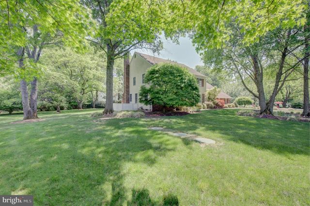 4 GUILFORD CT, Princeton Junction, NJ 08550