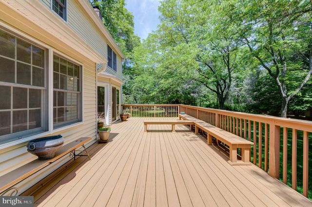 4 GUILFORD CT, Princeton Junction, NJ 08550