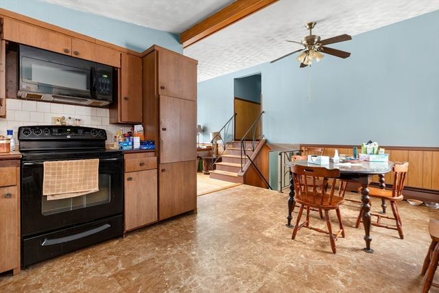 246 East Main Street, Georgetown, MA 02766